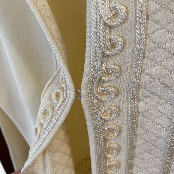 Vintage Jones New York Cream Blazer - Picture 4 of 5